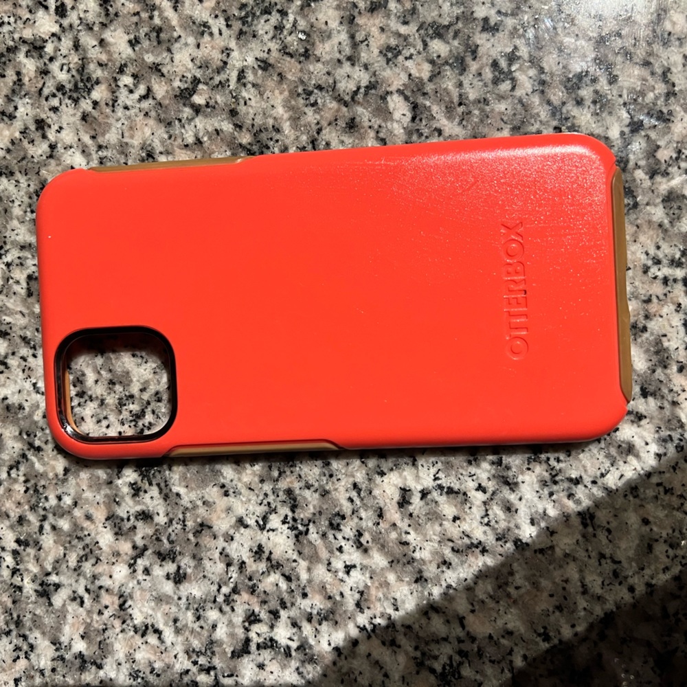 Used 11 Pro Max Otterbox case